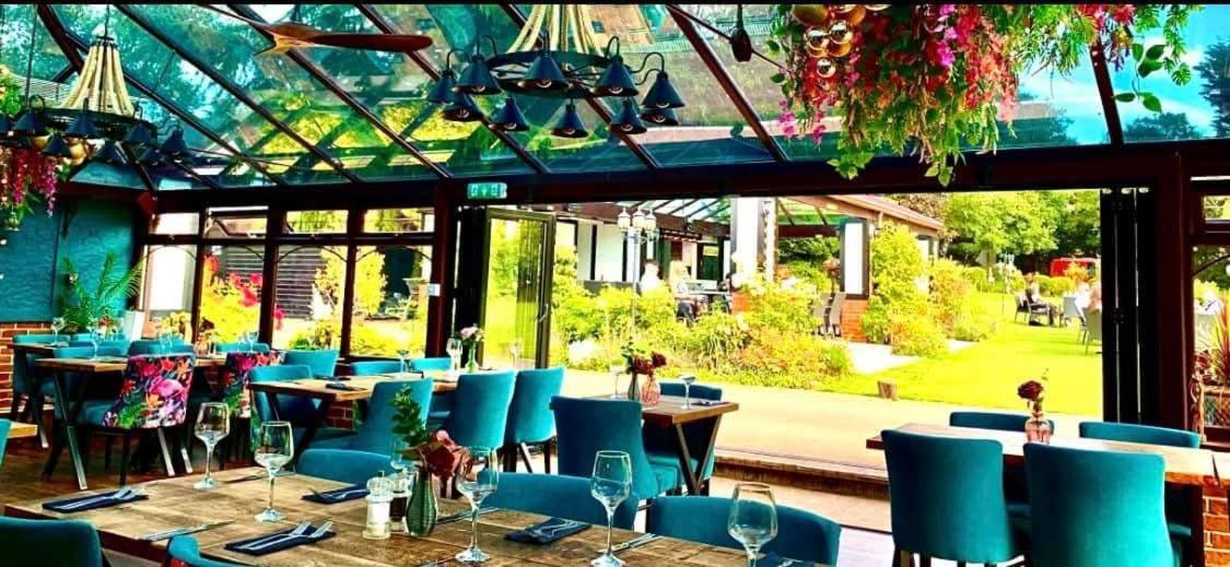 The Stanwick Hotel Ngoại thất bức ảnh